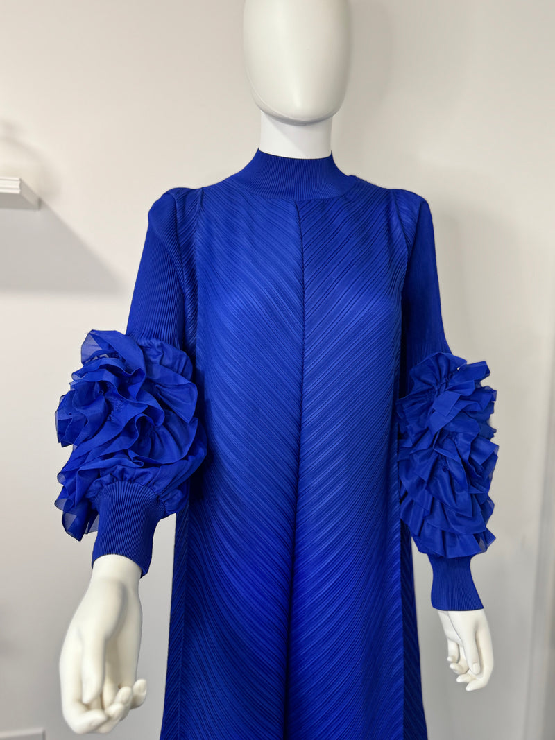 Royal blue flower sleeves pleated dress